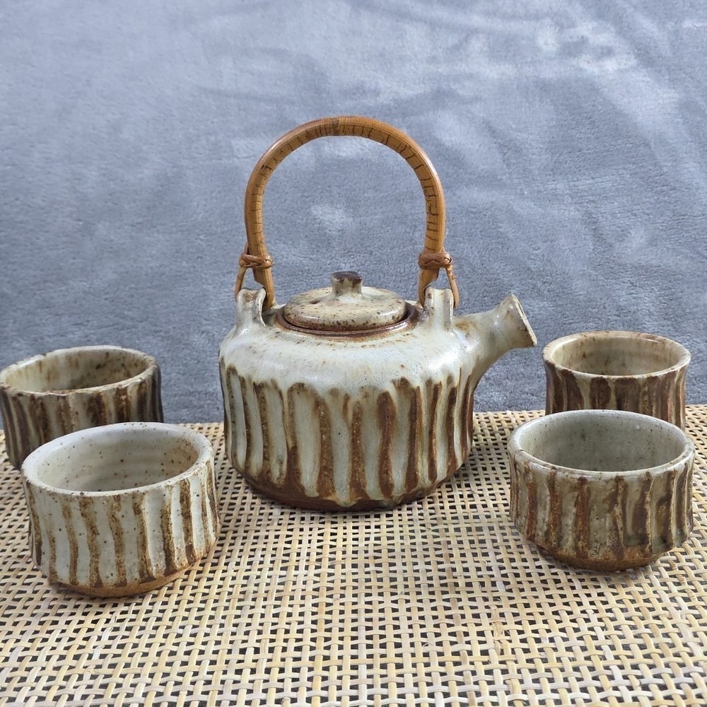 Vintage Duryee Tea Pot Bamboo Handle 4 Cups Handmade Signed Glazed‎ Stoneware